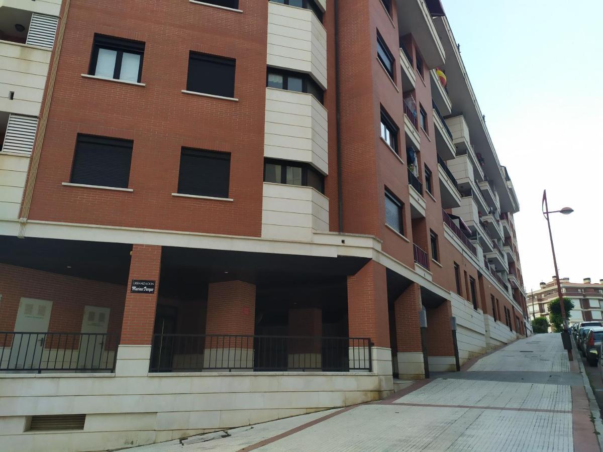 Appartamento Precioso apartamento con terraza y piscina Castro Urdiales Esterno foto
