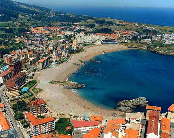 Appartamento Precioso apartamento con terraza y piscina Castro Urdiales Esterno foto